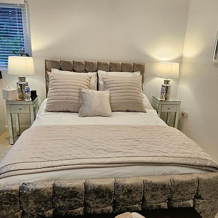 Beautiful One Bed Studio Flat - Dog Friendly 브리지워터 외부 사진